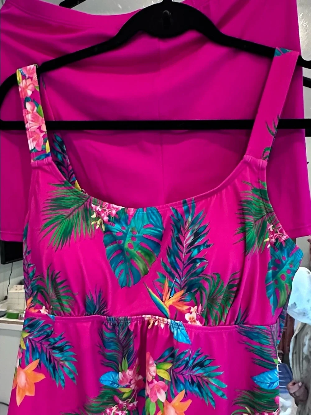 Kim gravel swim bundle Vibrant Tropical Magenta. Top ,swim short and cover up